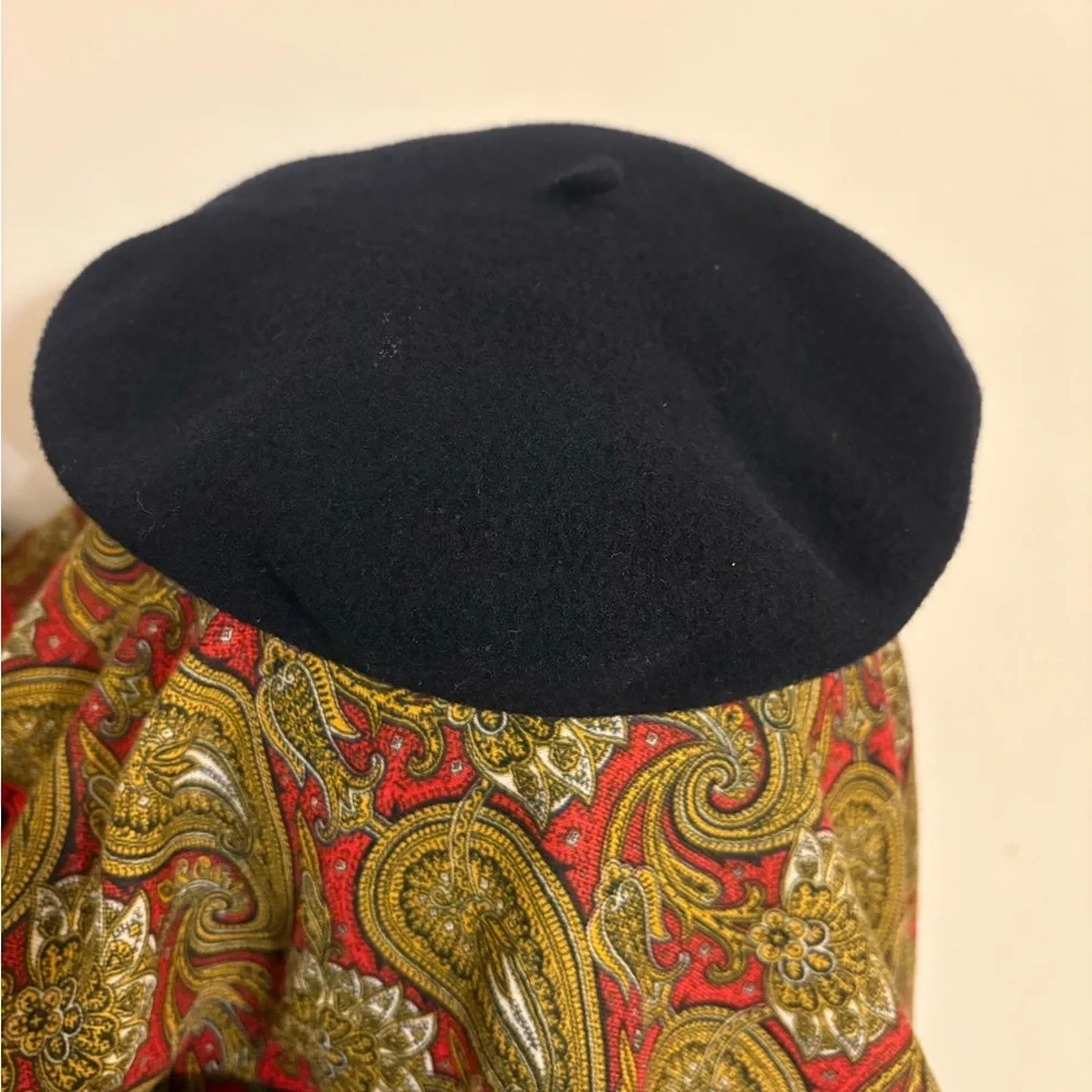 Fandango vintage wool beret. Made in France size 9.5 - Picture 3 of 3
